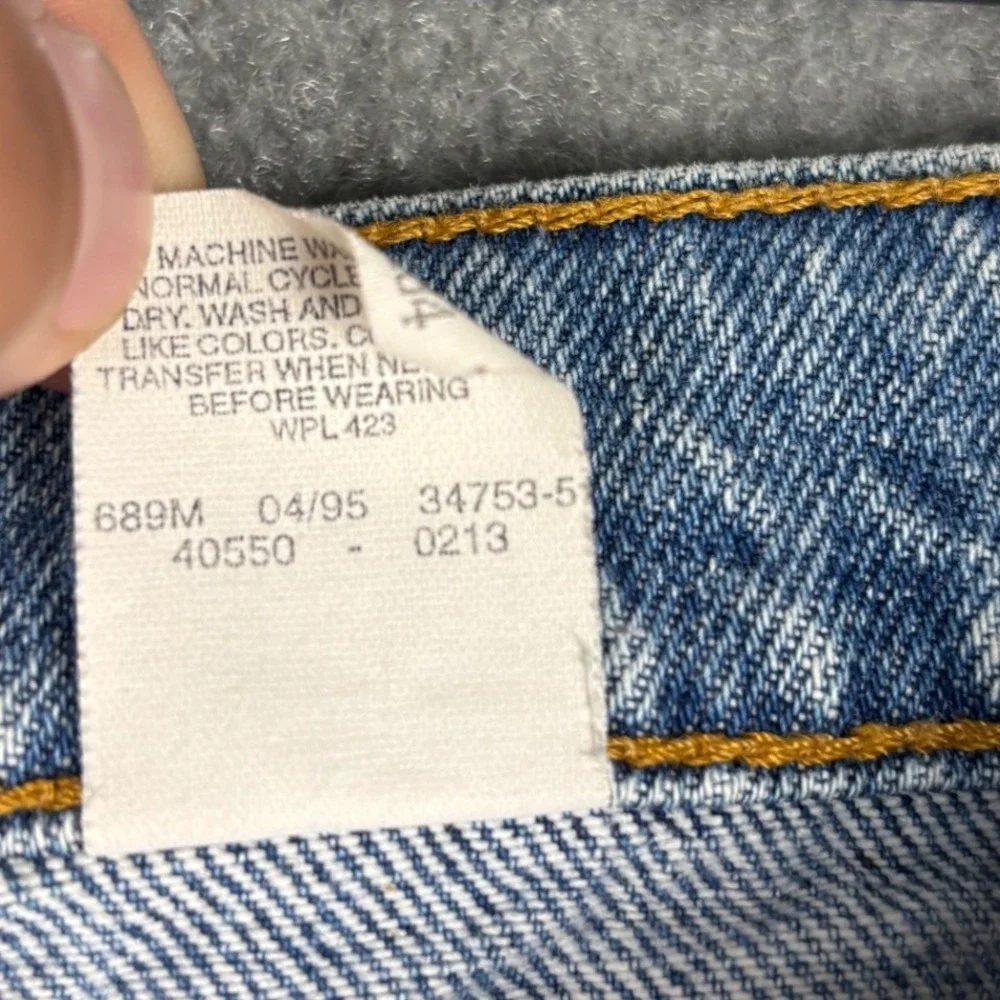VTG‎ Levi's 550 Relaxed Fit Tapered Leg Orange Tab Jeans 32x33 Light Wash Blue